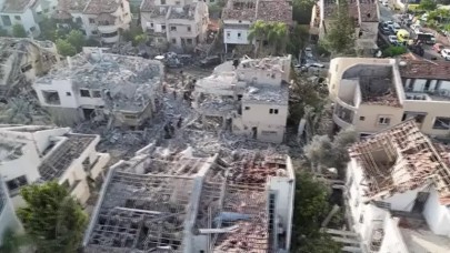 Tahran ilk kez Fettah Hipersonik'i ateşledi
